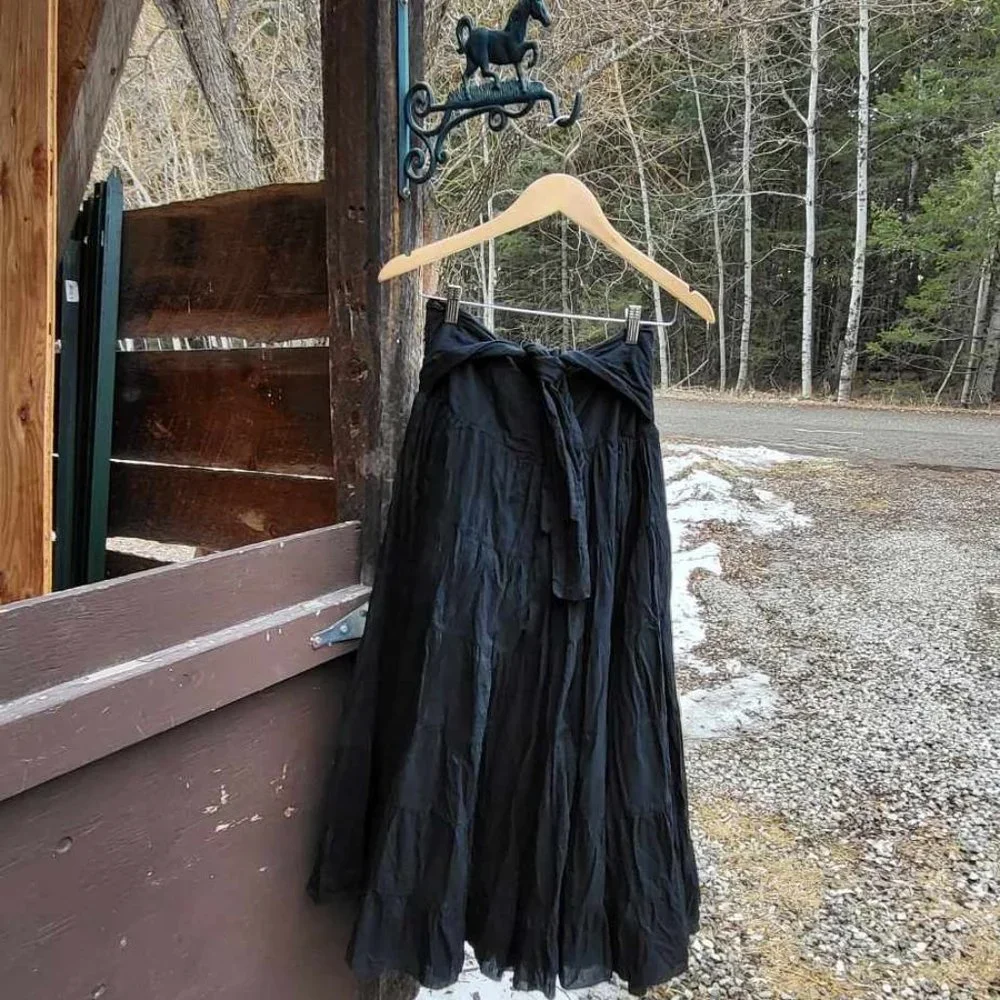 So Much Skirt it's a Dress!! BLACK ONE SIZE SKIRT - Picture 4 of 4